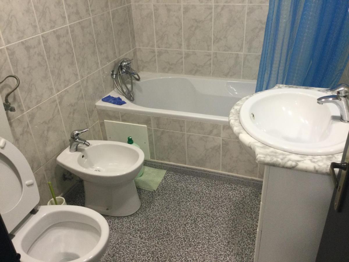 Room Villa Ribeiro Pilgrims Way To Santiago Bike A Garage For Marinhas 埃斯波森迪 外观 照片